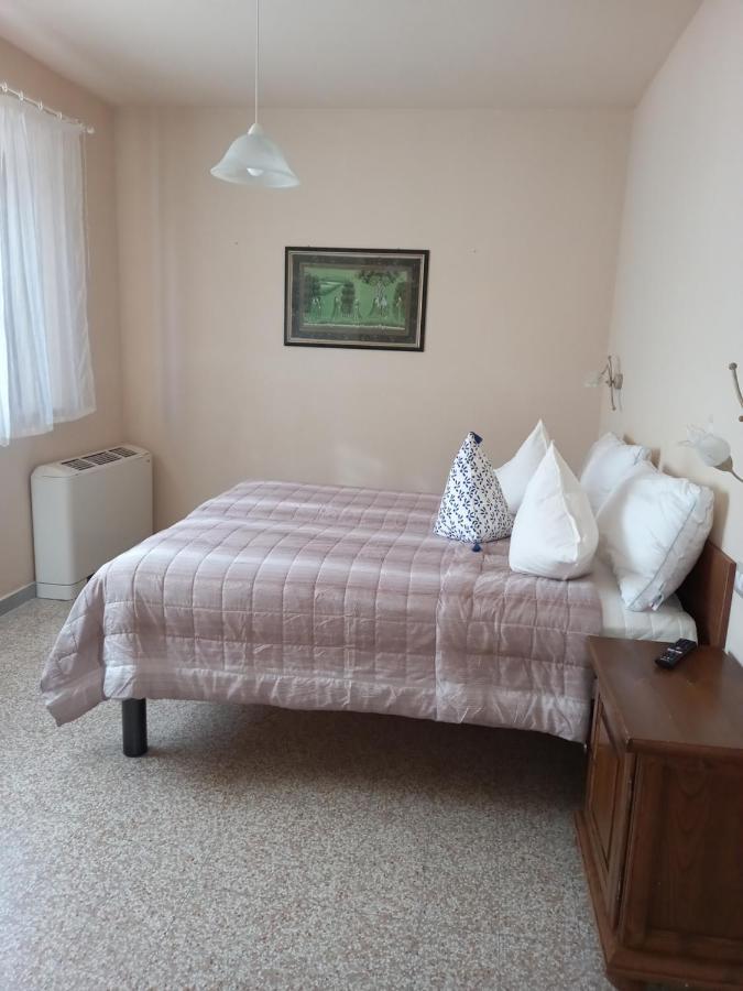 לוקה Bnb Villa Melany Vicino Centro מראה חיצוני תמונה