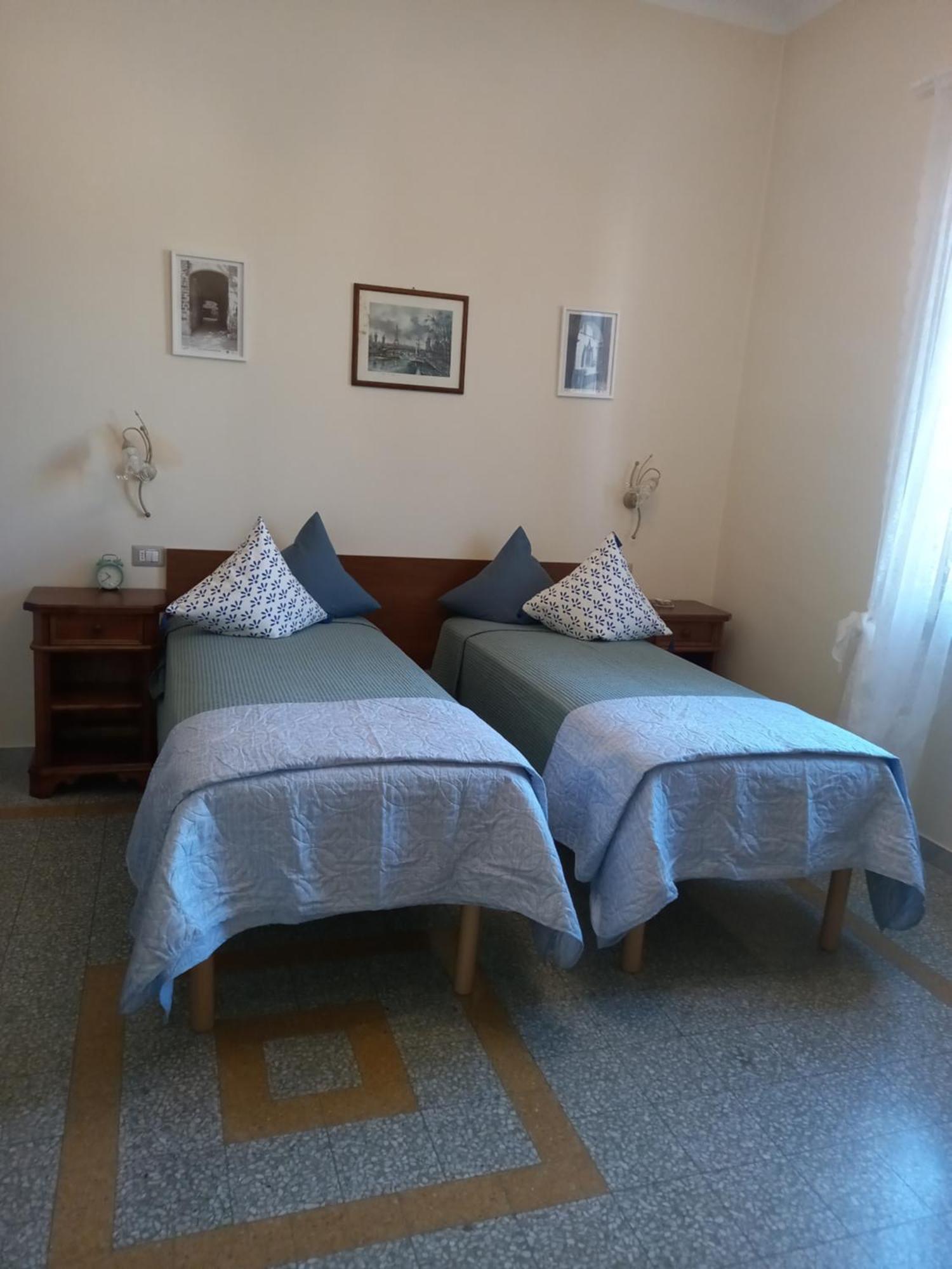 לוקה Bnb Villa Melany Vicino Centro חדר תמונה
